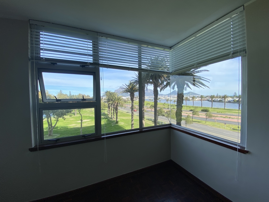 To Let 3 Bedroom Property for Rent in Milnerton Central Western Cape